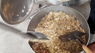 做百合酒什么樣的蒸酒設(shè)備好？百合清香型白酒釀酒技術(shù)培訓(xùn)！