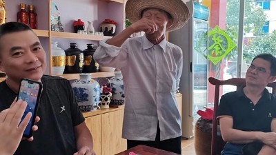 為什么在農(nóng)村用烤酒設(shè)備開酒坊受歡迎？大家都愛喝散裝酒？