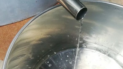 雅大燒酒設(shè)備學(xué)員回訪錄：喝了一口72度頭酒，體驗(yàn)吞火的感覺(jué)
