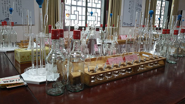 不銹鋼釀酒設備：你要害怕“勾兌”白酒到什么時候？