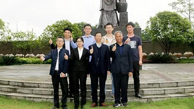 中國勁酒技術(shù)團隊造訪湖南雅大，探討酒用雜交糯高粱釀造技藝！