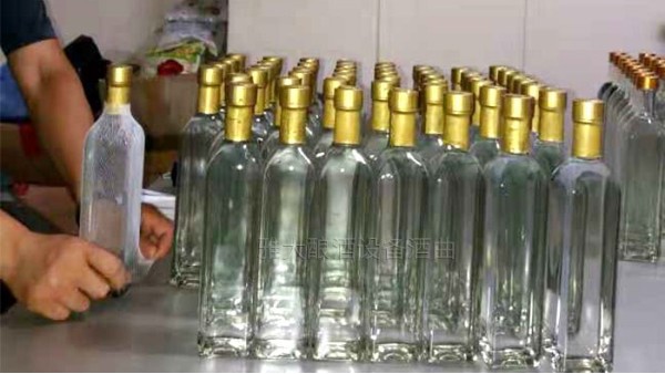 雅大小型酒廠設(shè)備定居韓國(guó)，釀出來(lái)的酒火爆韓國(guó)華人圈！