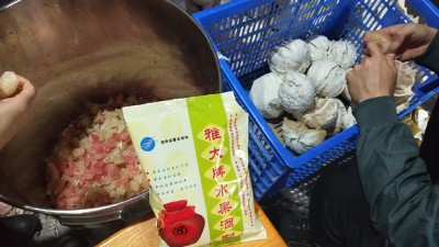 是什么讓王總決定用果酒釀酒設(shè)備做蜜柚酒？蜜柚釀酒技術(shù)