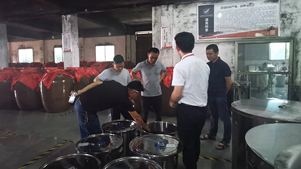 創(chuàng)業(yè)失敗后，引進(jìn)電加熱釀酒設(shè)備，利用閑置廠房釀酒！