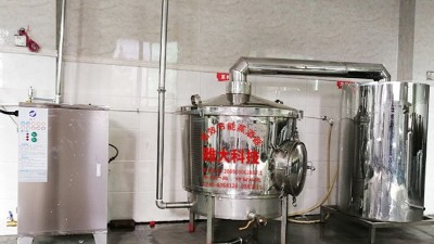 電加熱釀酒設(shè)備蒸酒時(shí)這樣做，讓酒分子無處可逃，提高出酒率